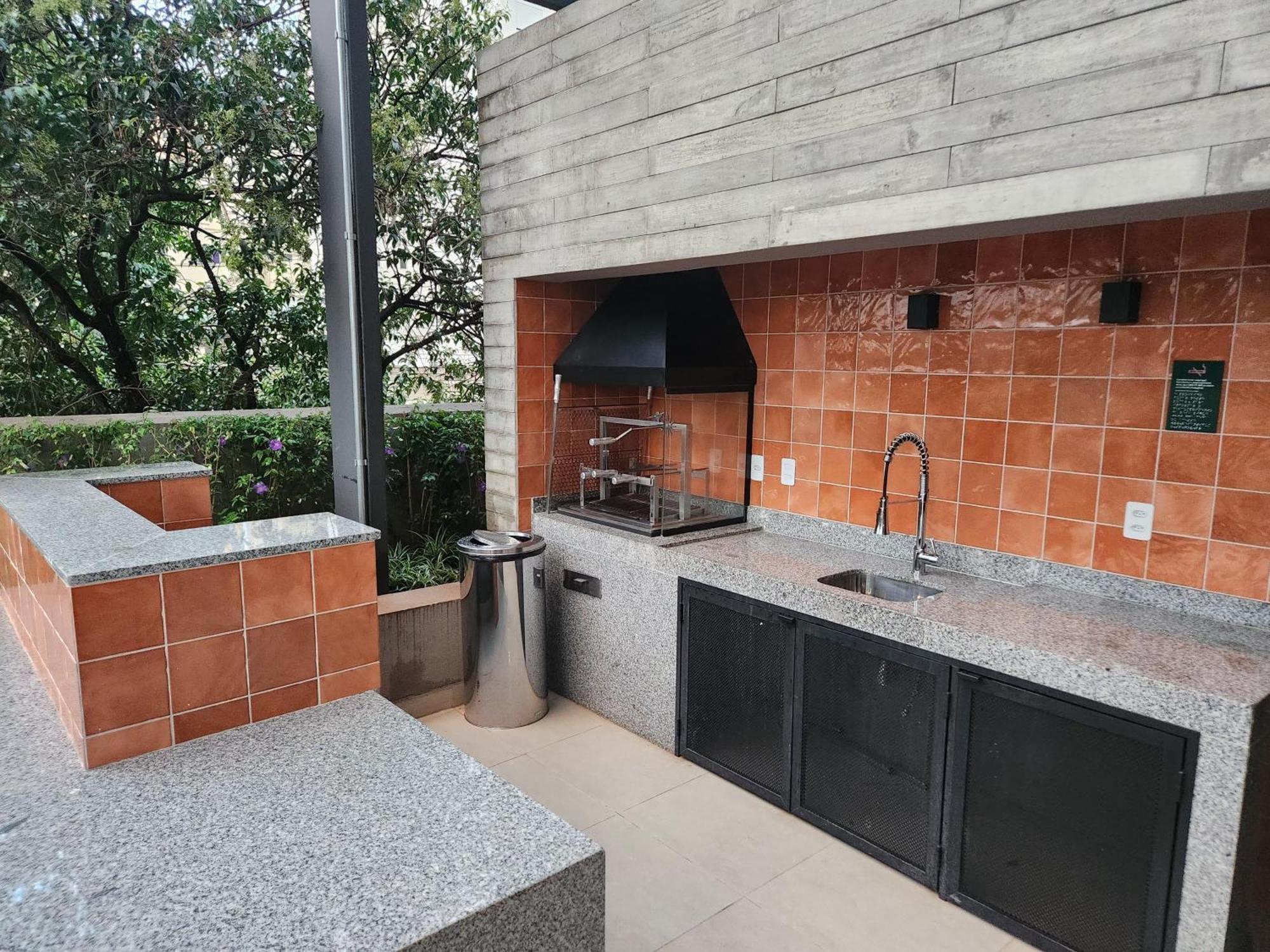 Completo - 500m Metro Saude E 15min Aeroporto De Congonhas Apartamento