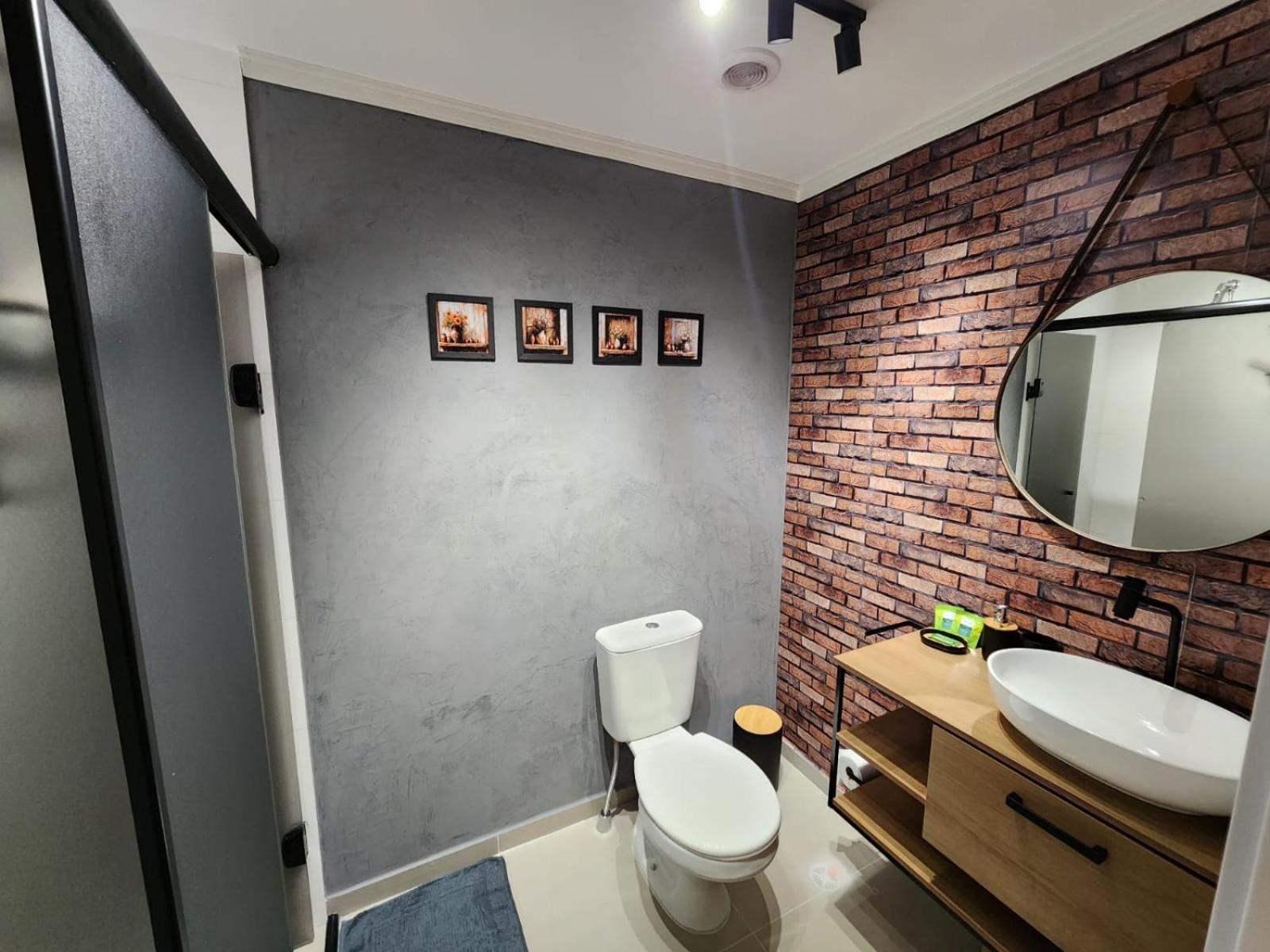 Apartamento Completo - 500m Metro Saude E 15min Aeroporto De Congonhas *